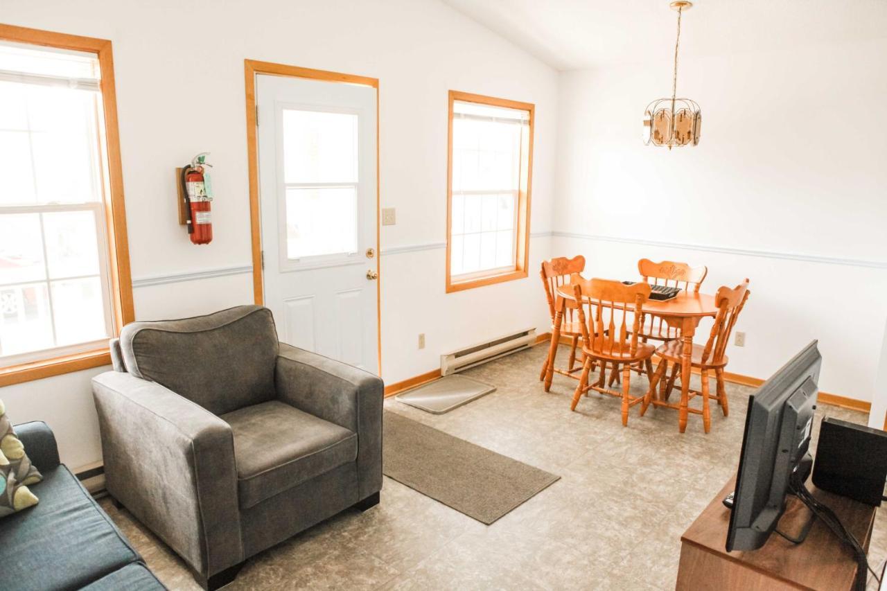 Peck'S Housekeeping Cottages Louisbourg Ngoại thất bức ảnh