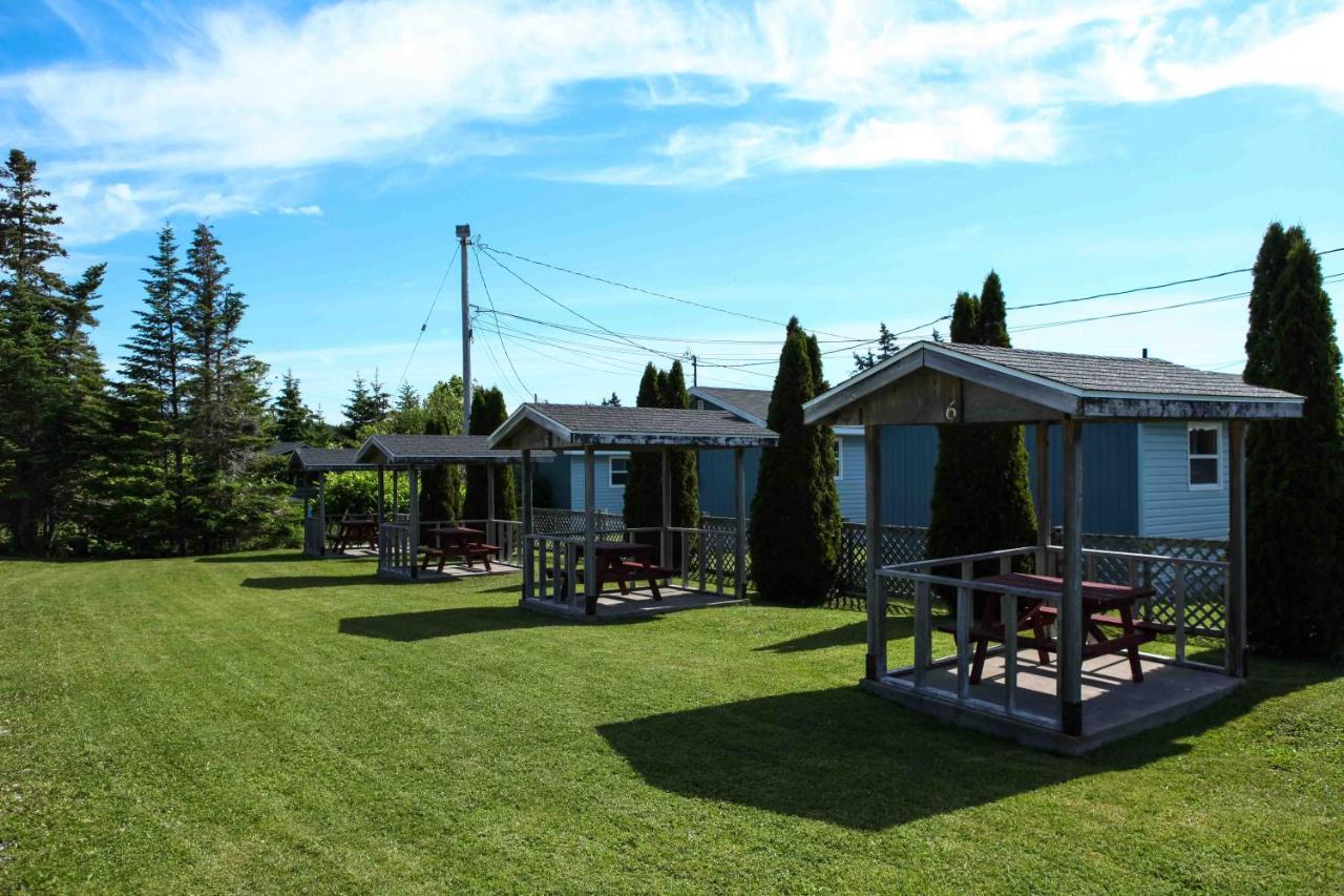 Peck'S Housekeeping Cottages Louisbourg Ngoại thất bức ảnh